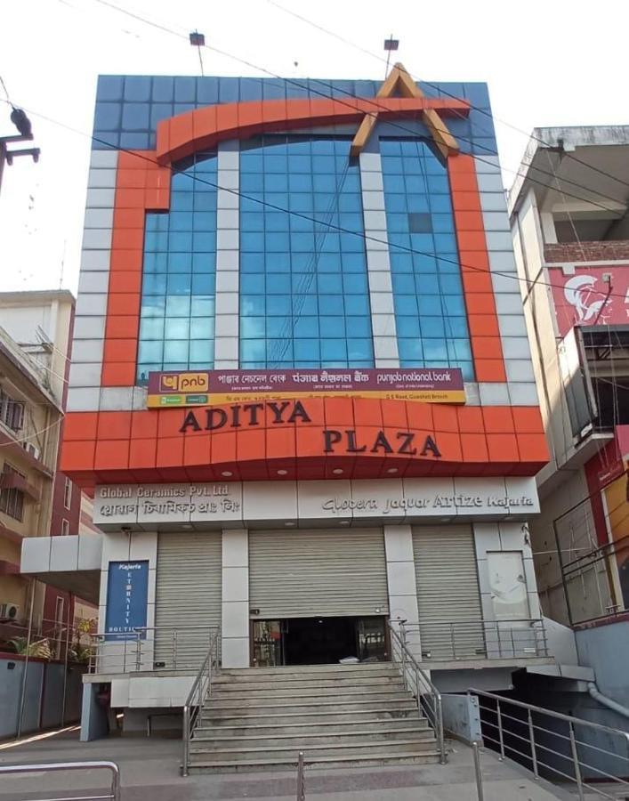 Aditya Inn Гувахати Экстерьер фото